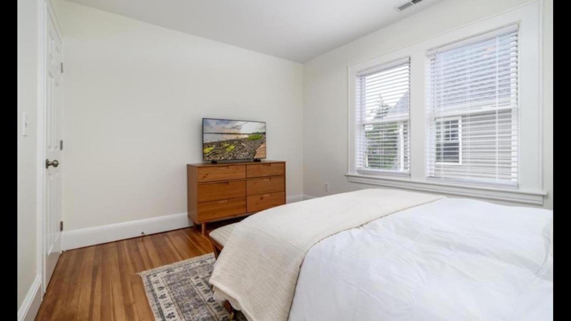 Black Rock Home - 4 Bed - Jacuzzi Bath - Beach Bridgeport Exterior foto